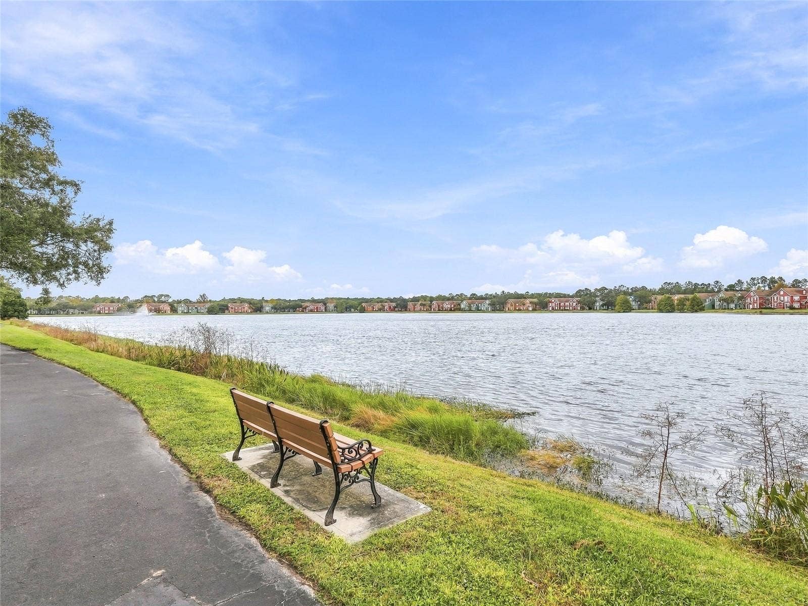 9746 LAKE CHASE ISLAND WAY, Tampa, FL 33626
