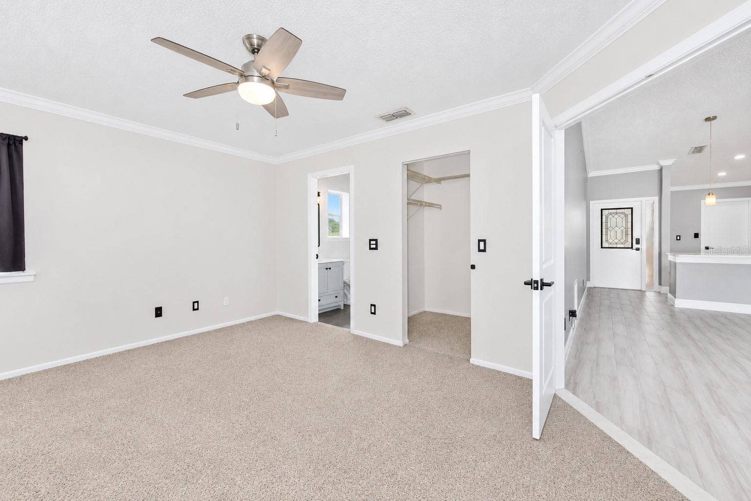 3277 HIBISCUS DRIVE, Palm Harbor, FL 34684 Primary bedroom.
