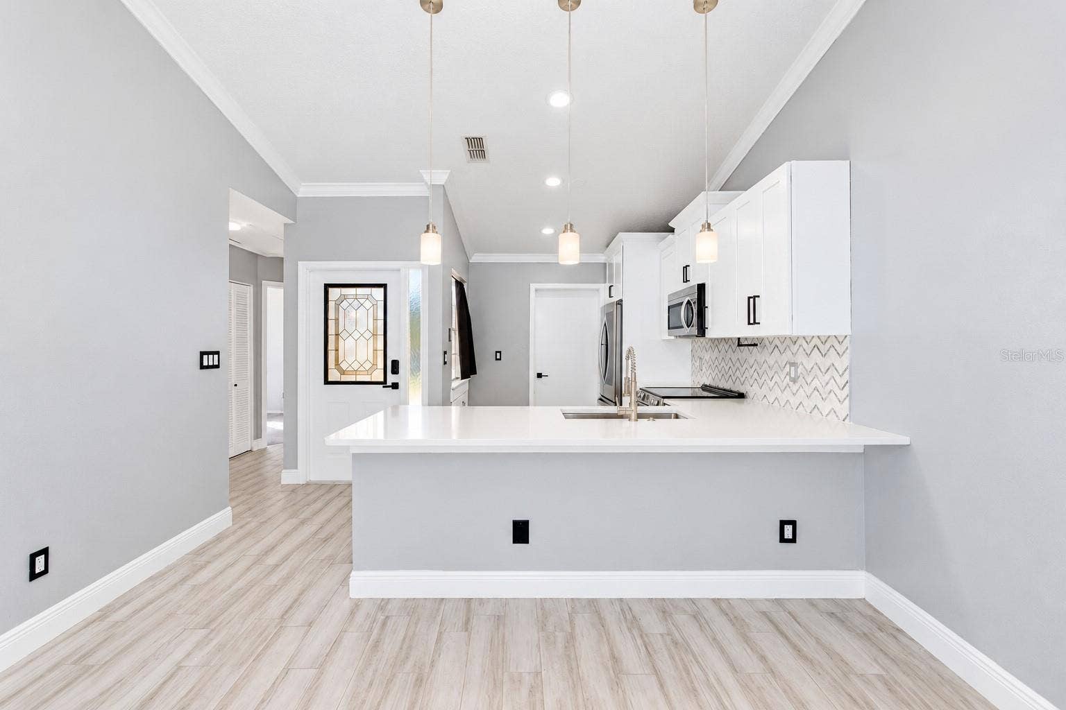 3277 HIBISCUS DRIVE, Palm Harbor, FL 34684 Kitchen.