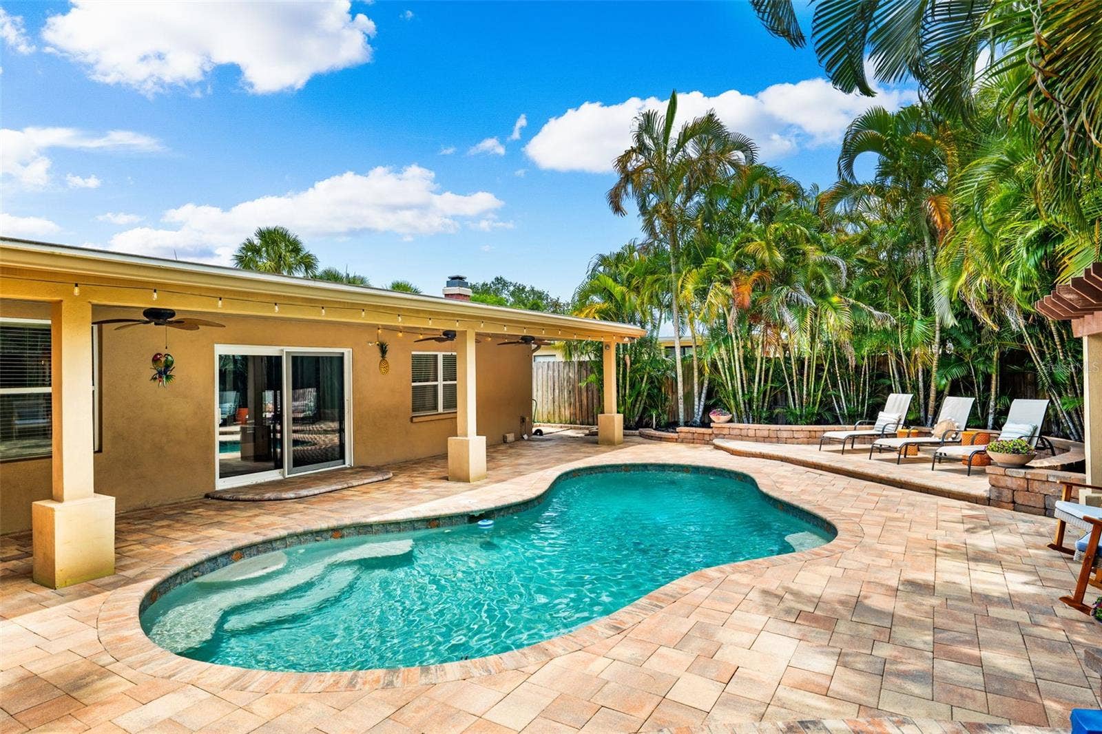 3935 W EDEN ROC CIRCLE, Tampa, FL 33634