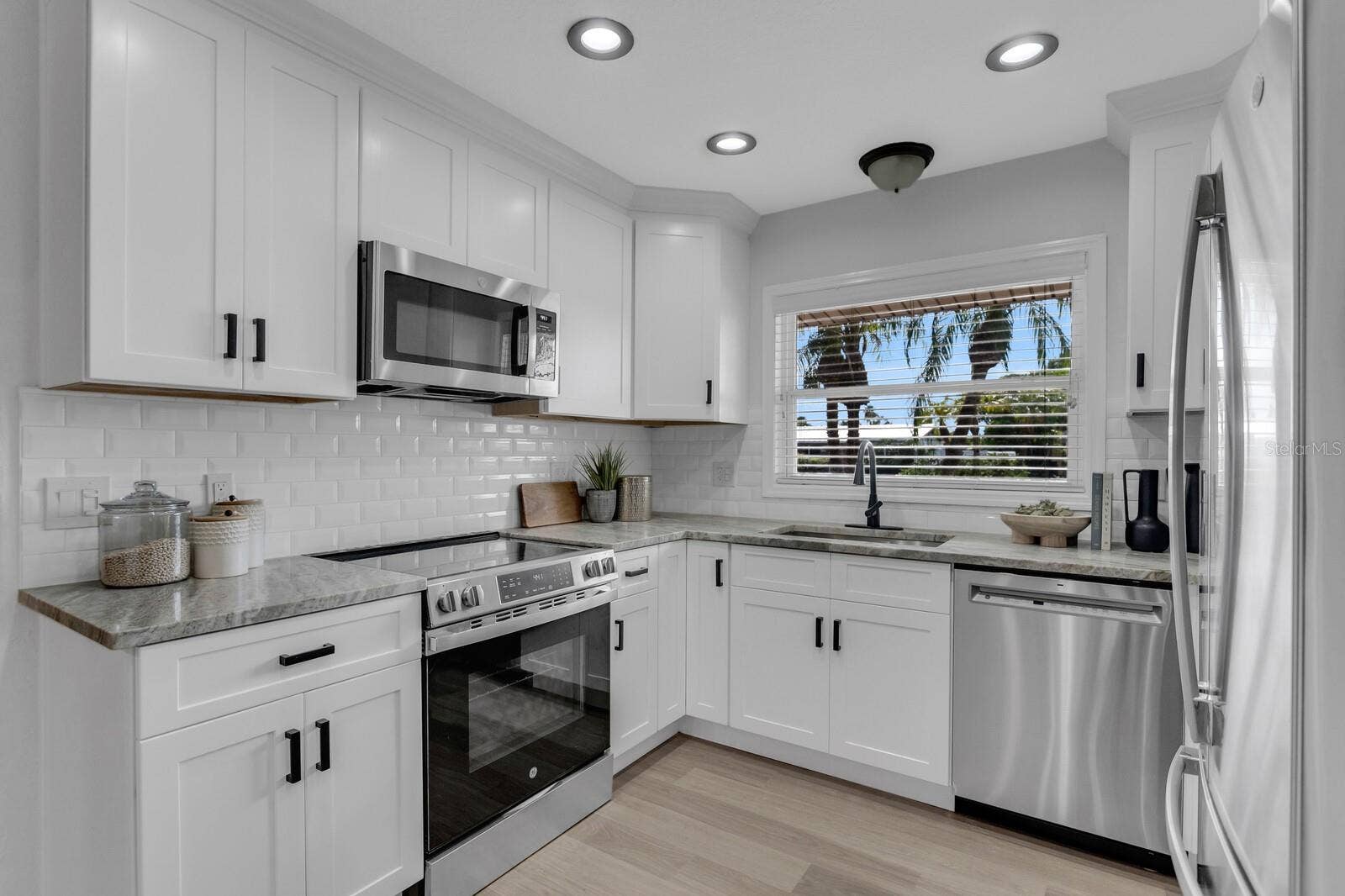 3935 W EDEN ROC CIRCLE, Tampa, FL 33634