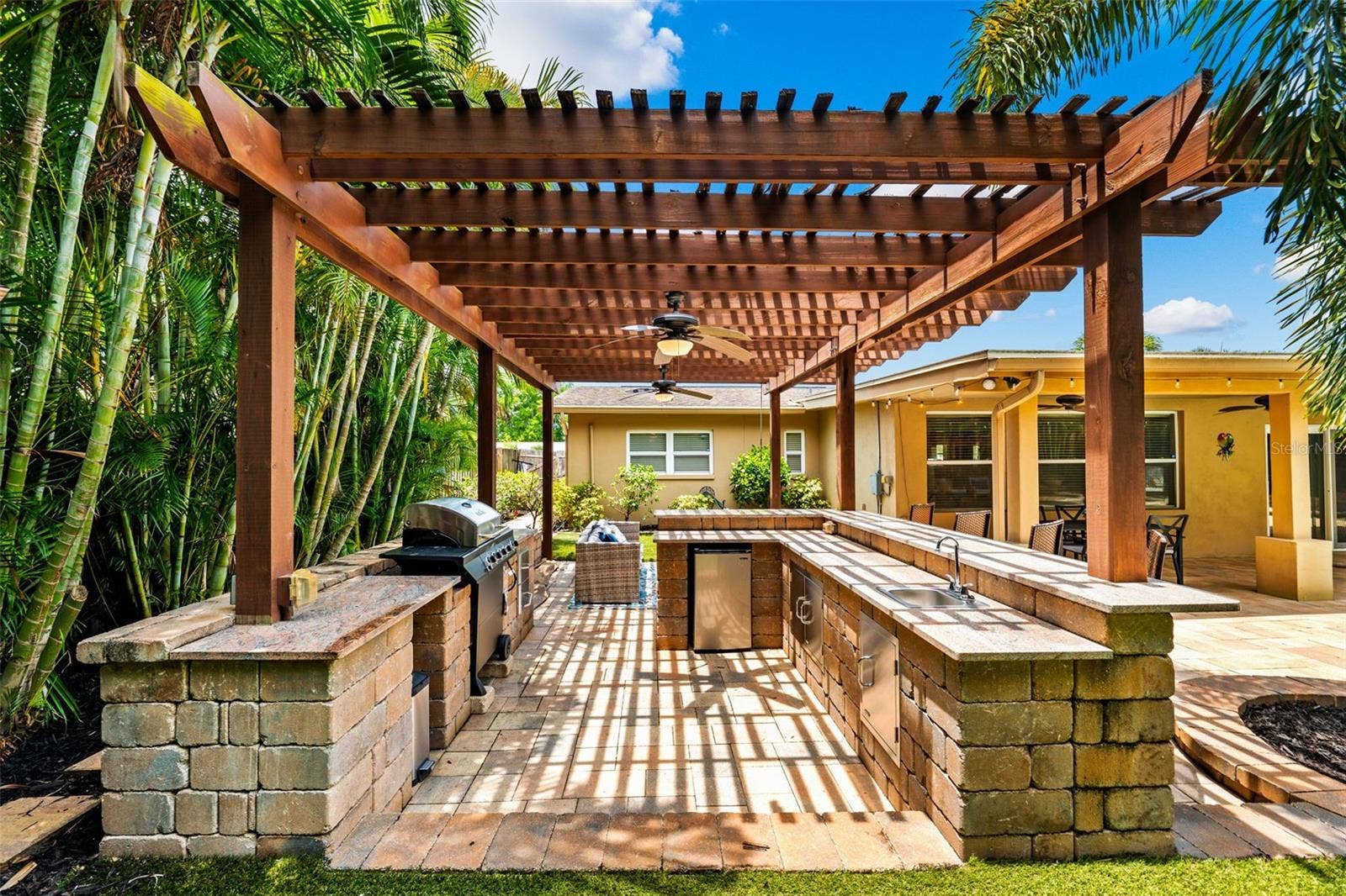 3935 W EDEN ROC CIRCLE, Tampa, FL 33634