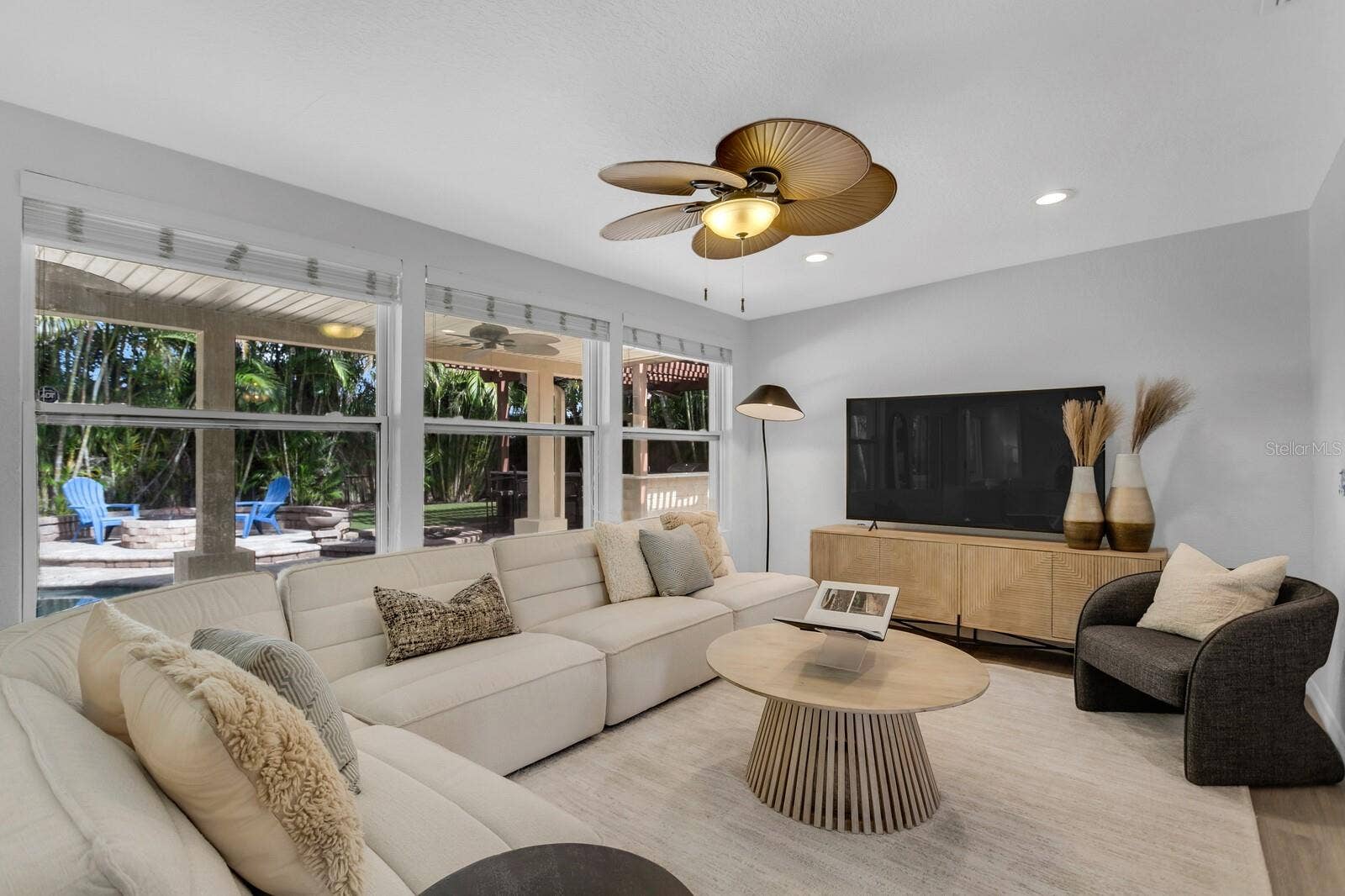 3935 W EDEN ROC CIRCLE, Tampa, FL 33634