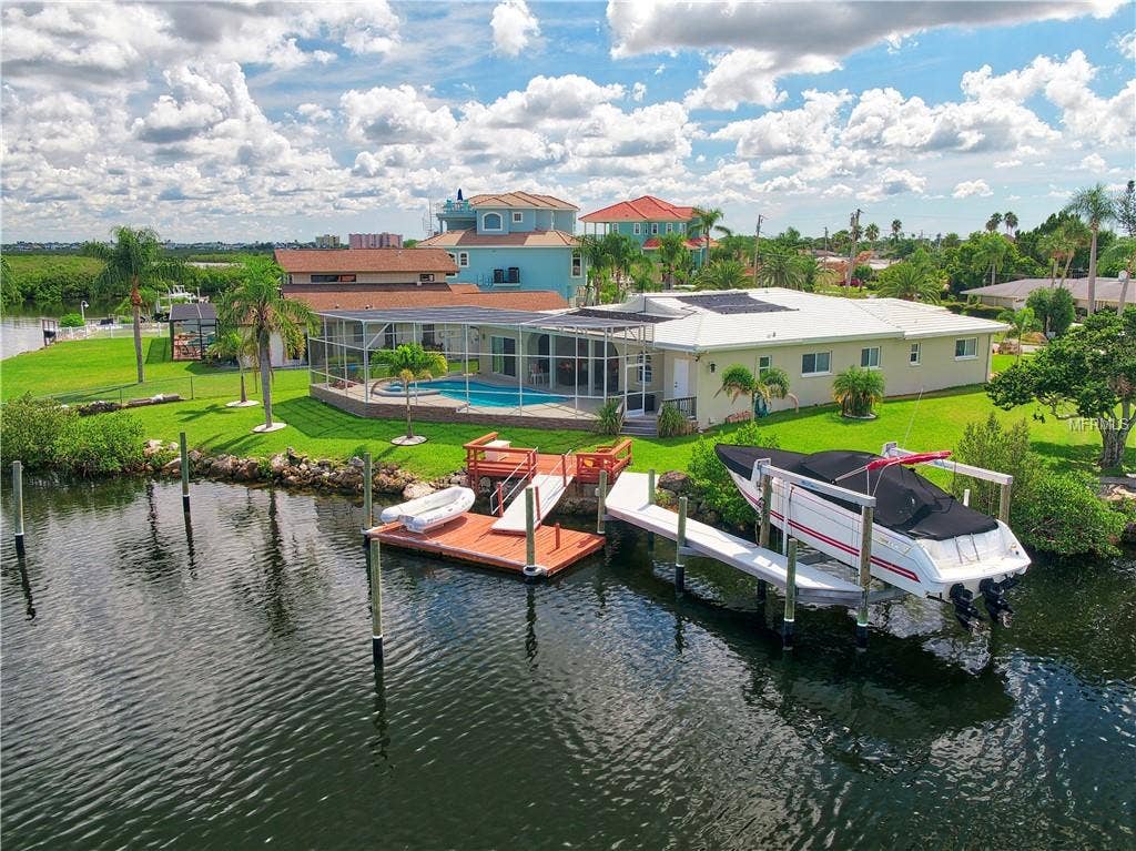 5517 BOWLINE BEND, New Port Richey, FL 34652 =