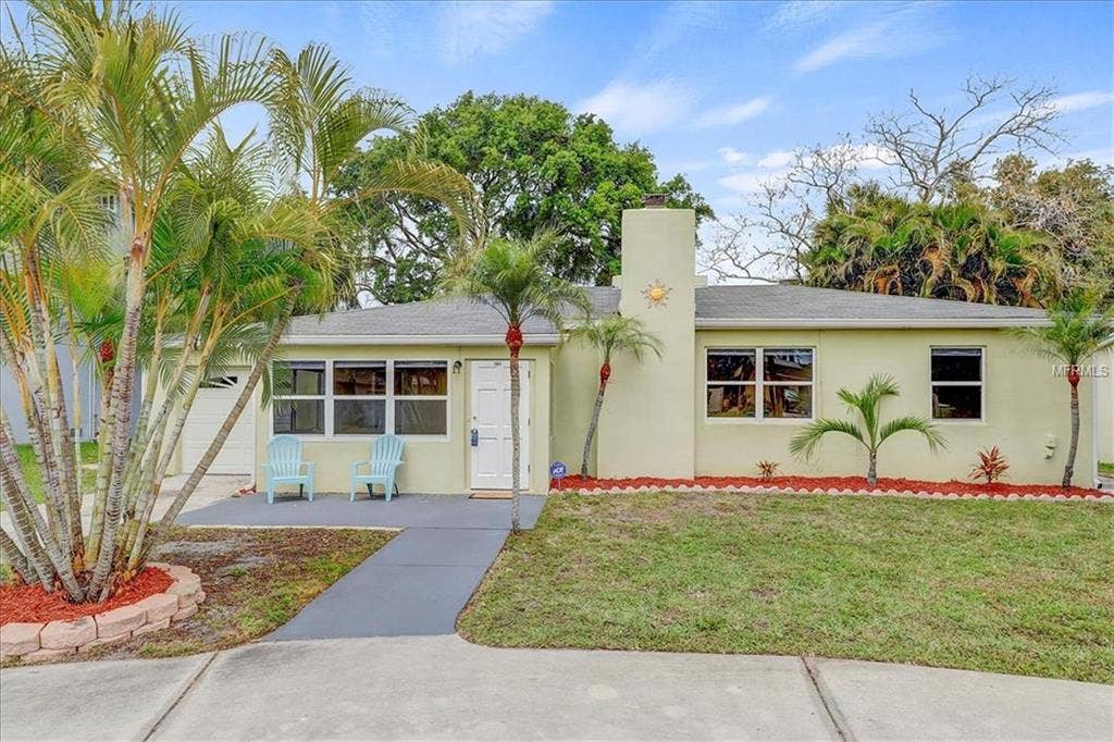105 2ND STREET, Belleair Beach, FL 33786 =