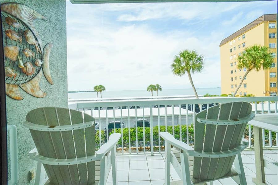 Property photo for 7 ISLAND PARK PL, #202, Dunedin, FL