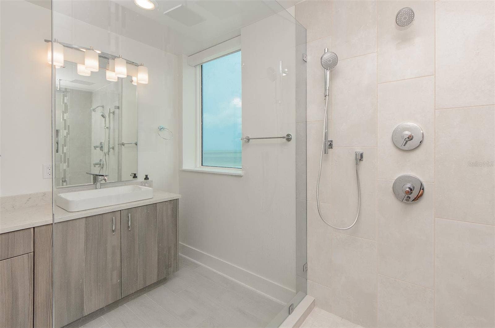 15 AVALON STREET, #702, Clearwater Beach, FL 33767 15 AVALON STREET, #702, Clearwater Beach, FL 33767