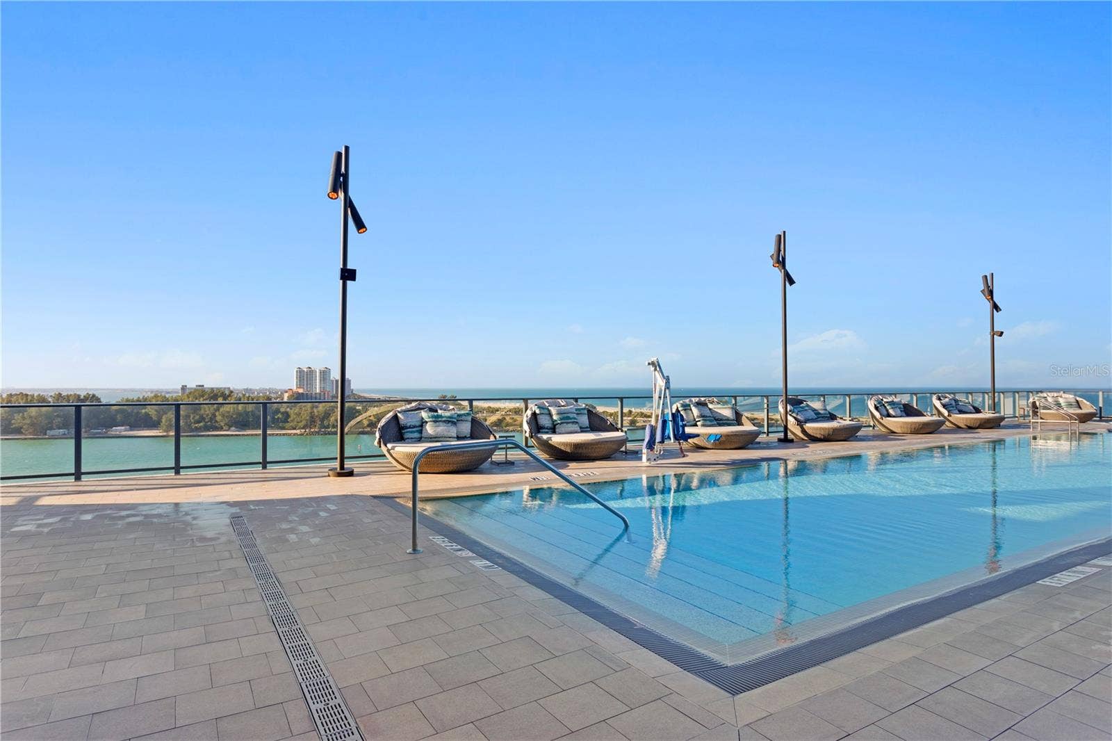 691 S GULFVIEW BOULEVARD, #1408, Clearwater Beach, FL 33767 691 S GULFVIEW BOULEVARD, #1408, Clearwater Beach, FL 33767