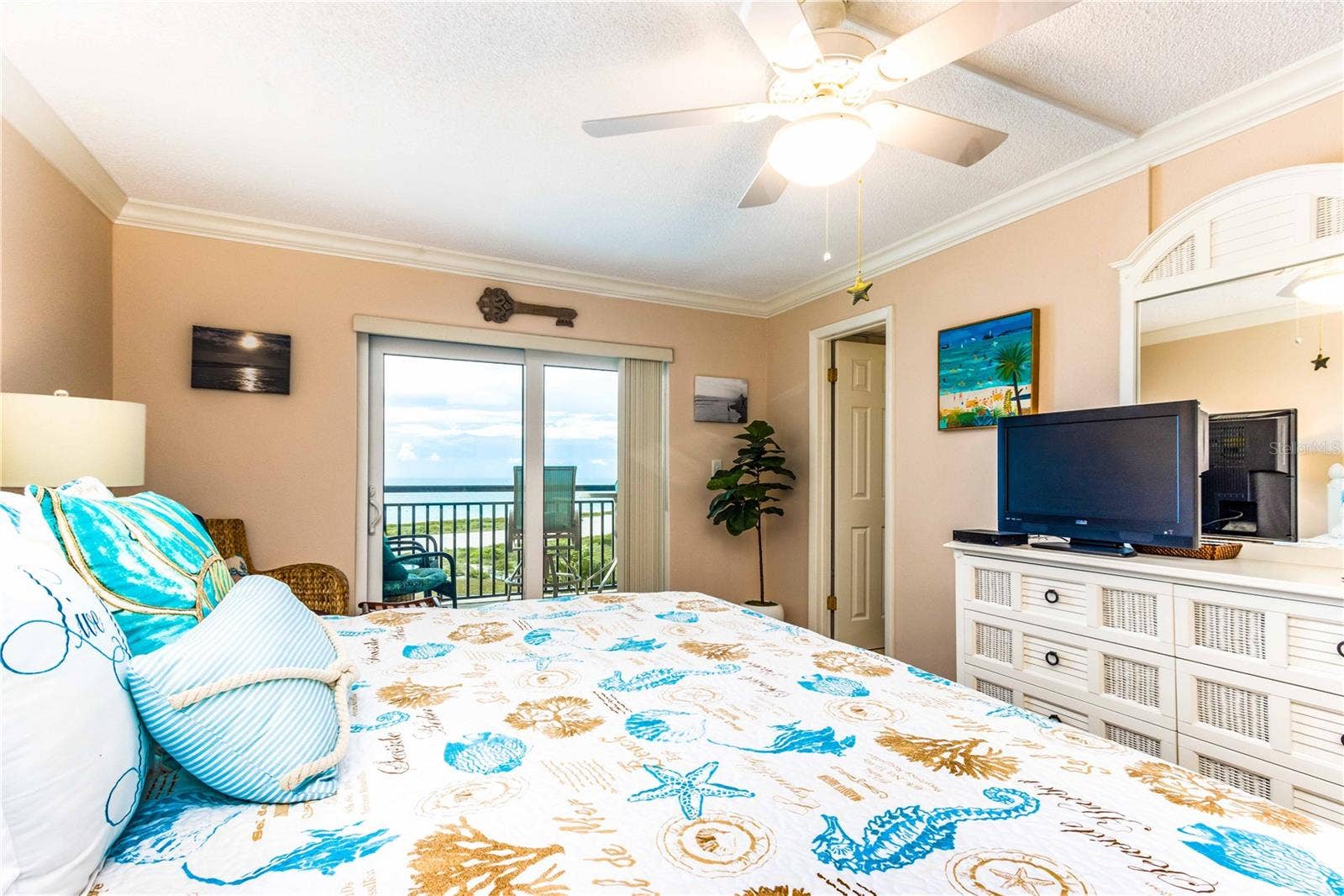 1270 GULF BOULEVARD, #708, Clearwater, FL 33767 1270 GULF BOULEVARD, #708, Clearwater, FL 33767