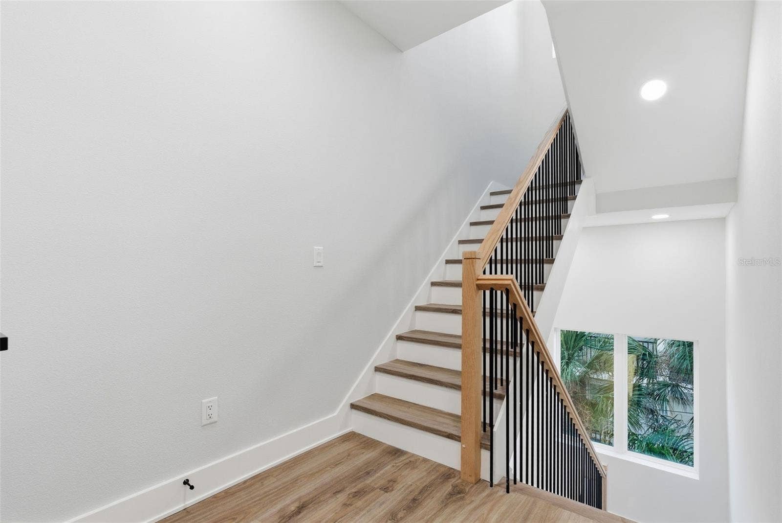 11605 1ST STREET E, #B3, Treasure Island, FL 33706 11605 1ST STREET E, #B3, Treasure Island, FL 33706