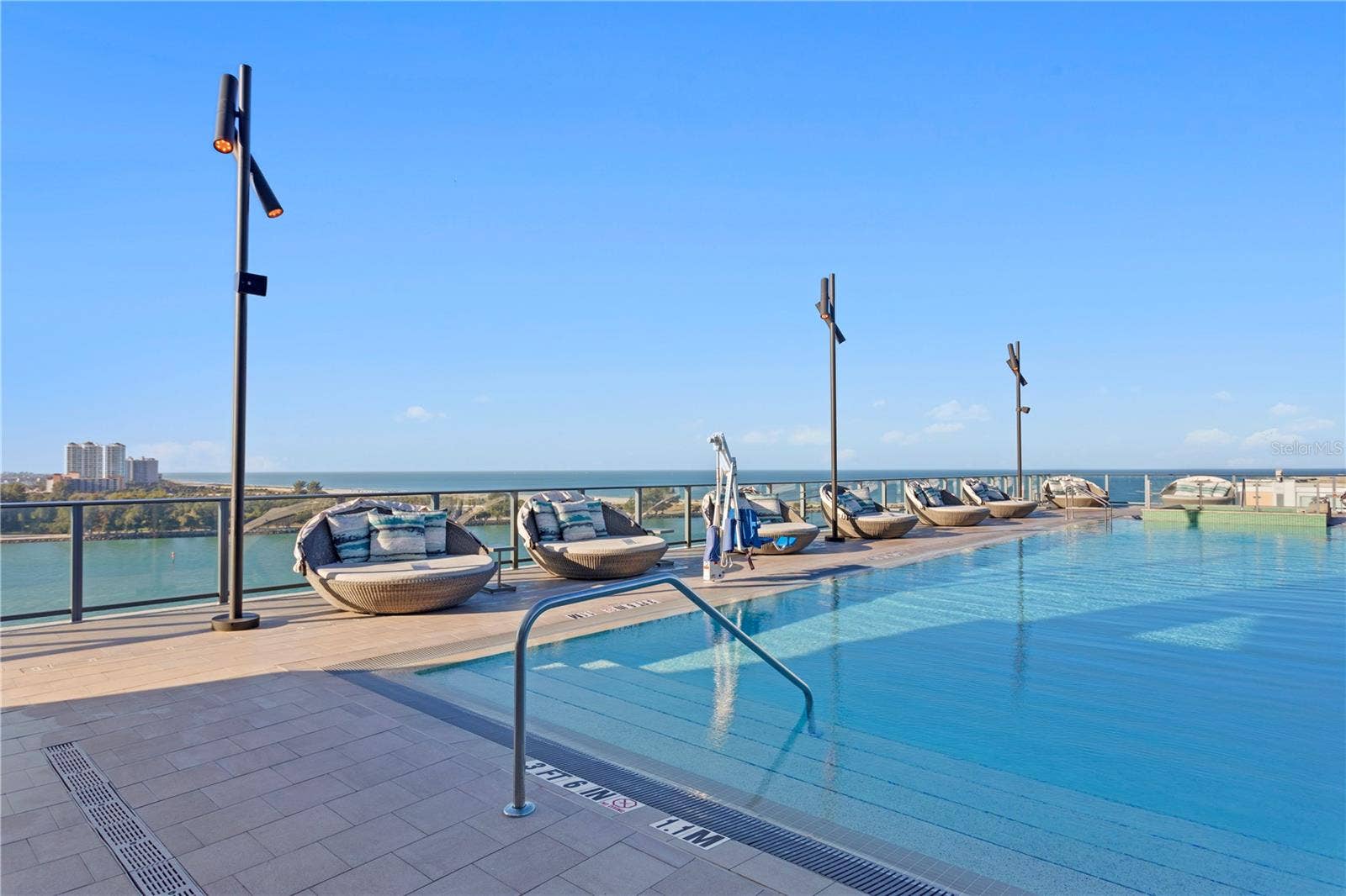 691 S GULFVIEW BOULEVARD, #1011, Clearwater Beach, FL 33767 691 S GULFVIEW BOULEVARD, #1011, Clearwater Beach, FL 33767