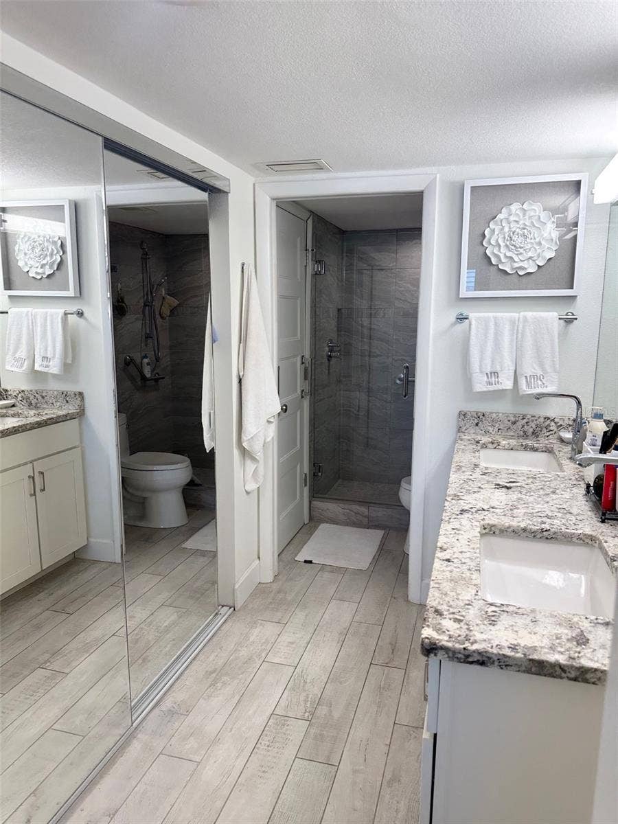 440 S GULFVIEW BOULEVARD, #1102, Clearwater, FL 33767 Primary Bedroom Bathroom