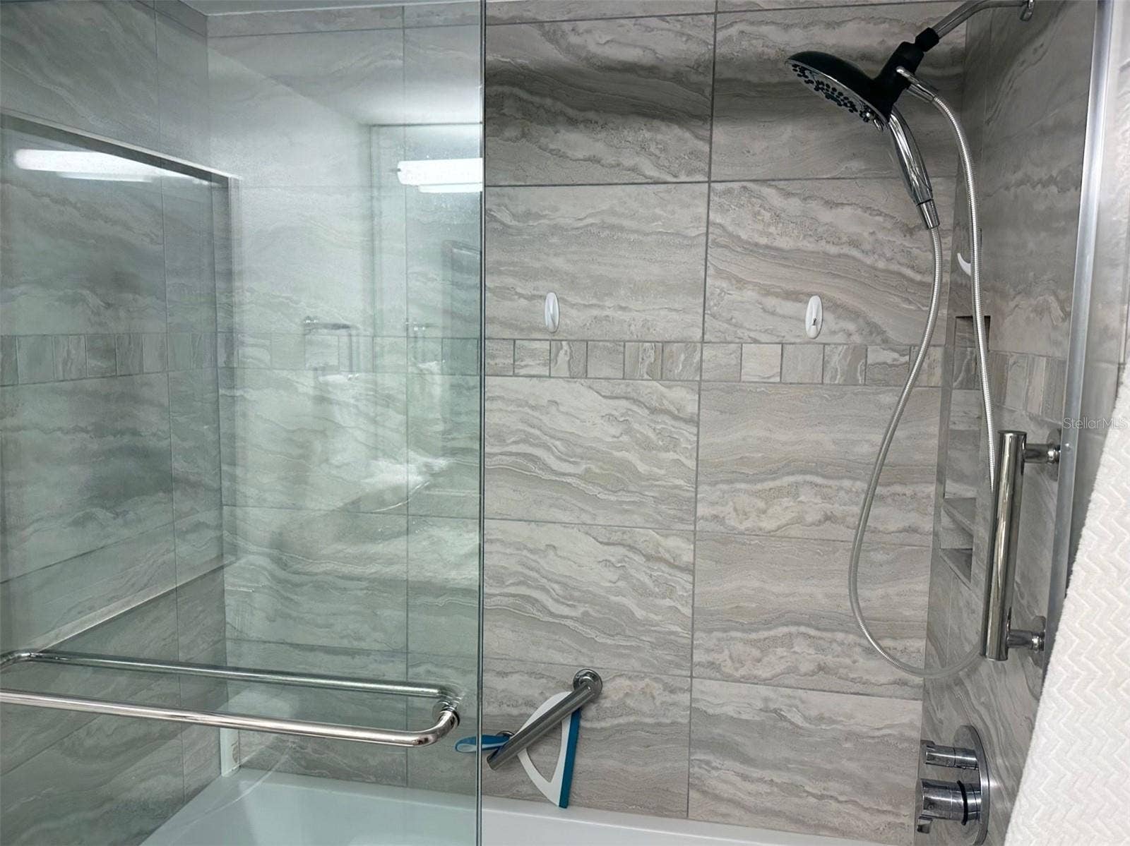 440 S GULFVIEW BOULEVARD, #1102, Clearwater, FL 33767 Guest Bathroom