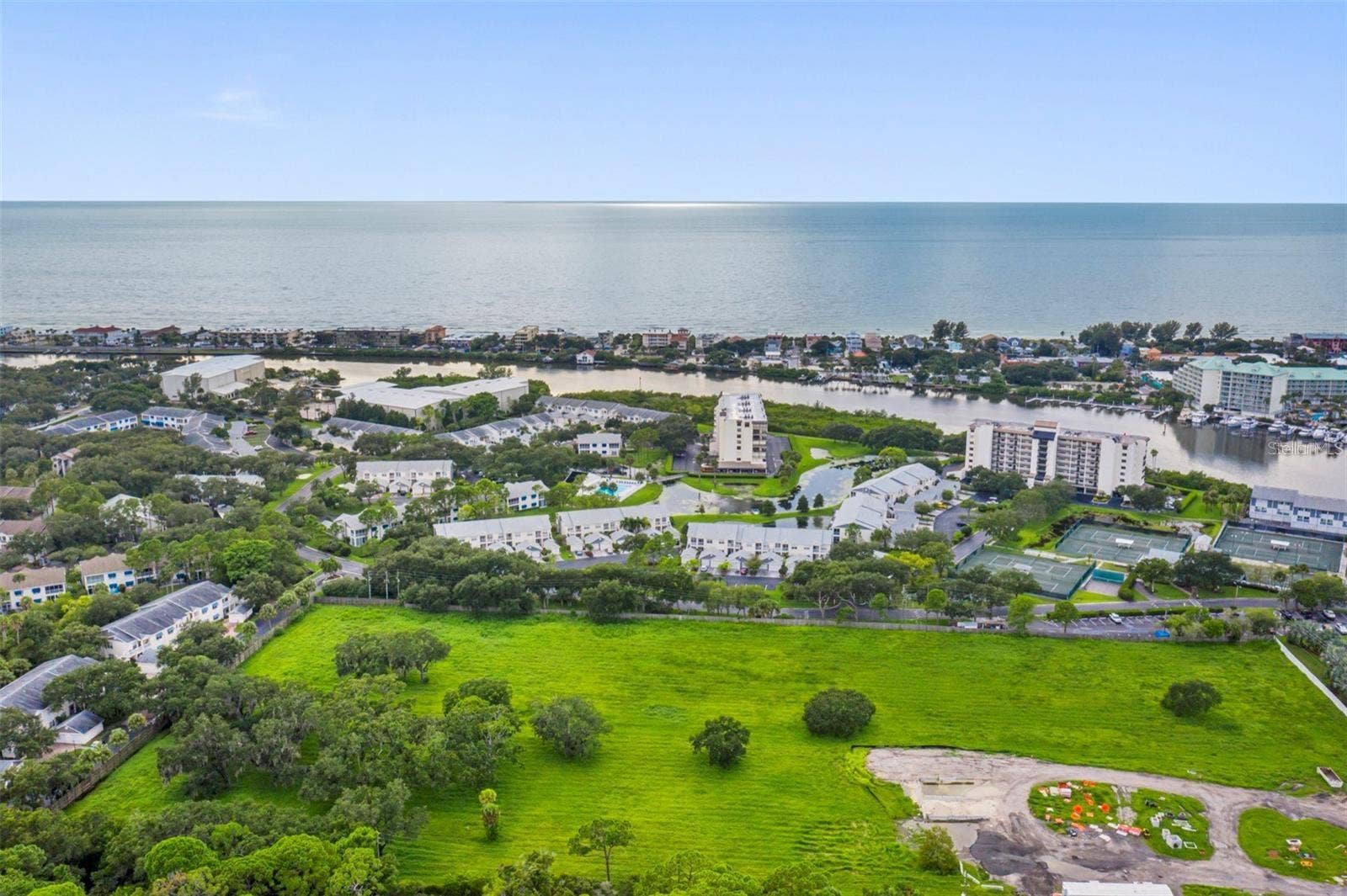 11730 SHIPWATCH DRIVE, #305, Largo, FL 33774 ShipWatch Grounds