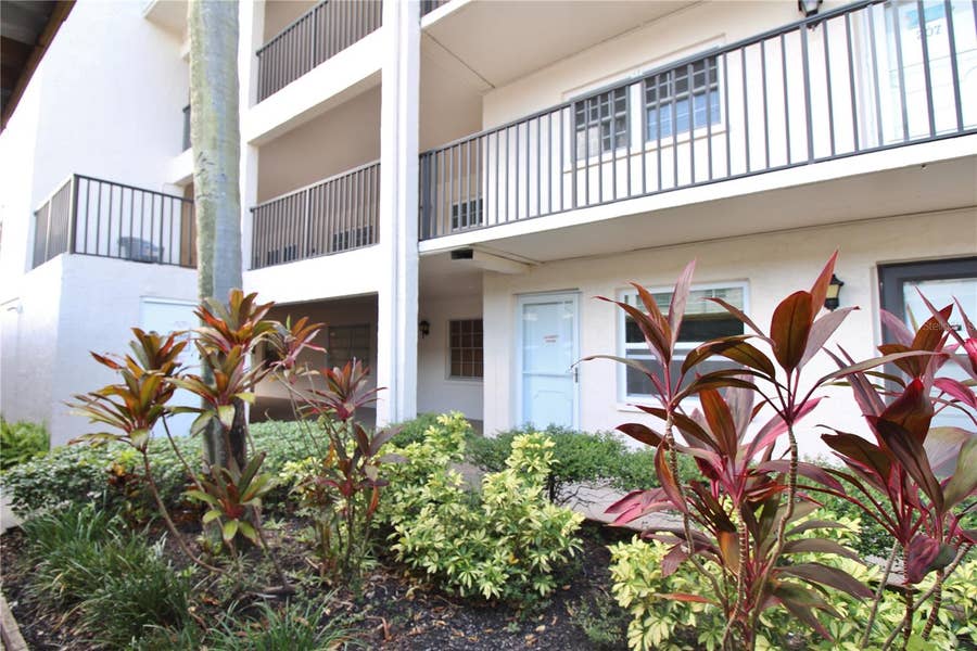 Property photo for 845 MAPLE COURT, #206, Dunedin, FL