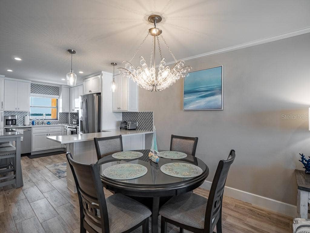1270 GULF BOULEVARD, #603, Clearwater, FL 33767 Dining/ Family rm combo