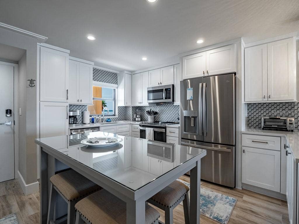 1270 GULF BOULEVARD, #603, Clearwater, FL 33767 Kitchen