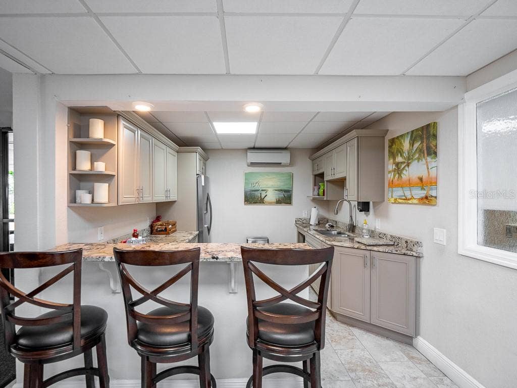 1270 GULF BOULEVARD, #603, Clearwater, FL 33767 Lobby Kitchen