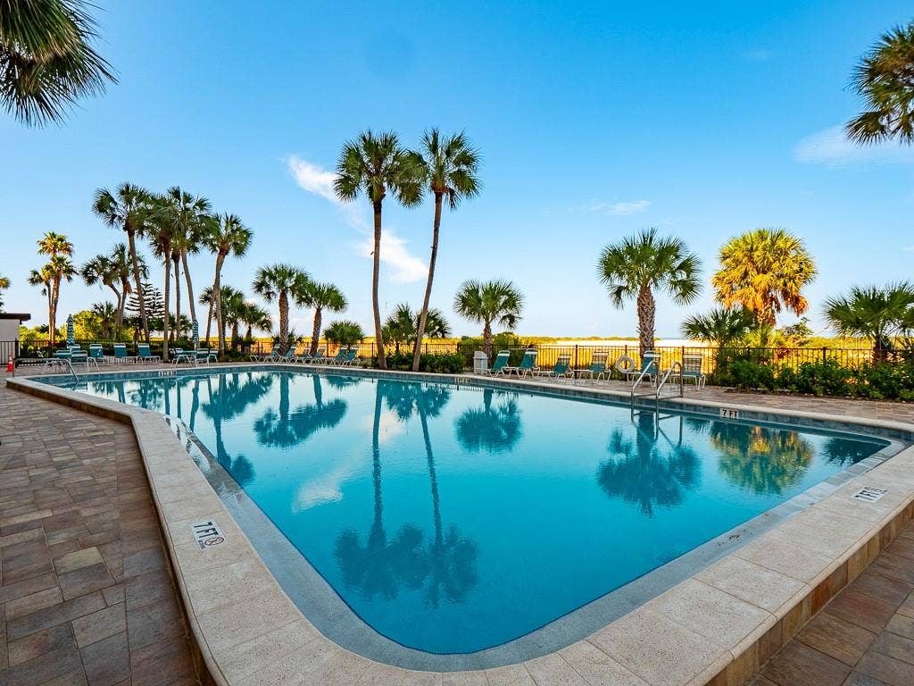 1270 GULF BOULEVARD, #603, Clearwater, FL 33767 Great beach views from pool deck