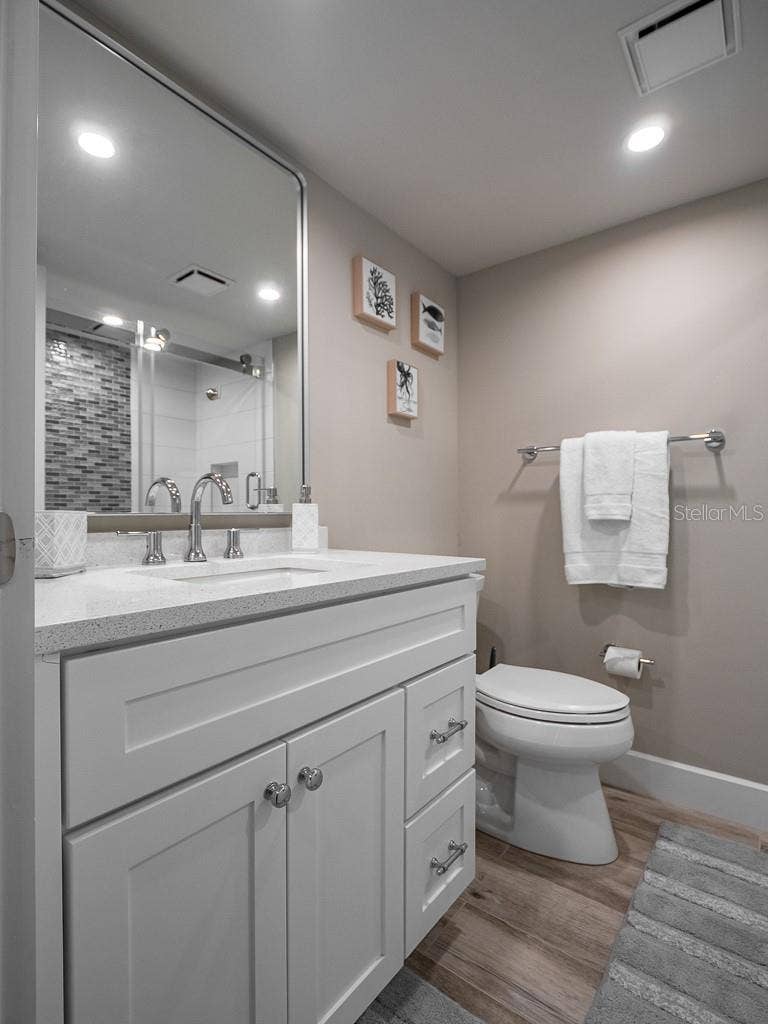 1270 GULF BOULEVARD, #603, Clearwater, FL 33767 Master Bath