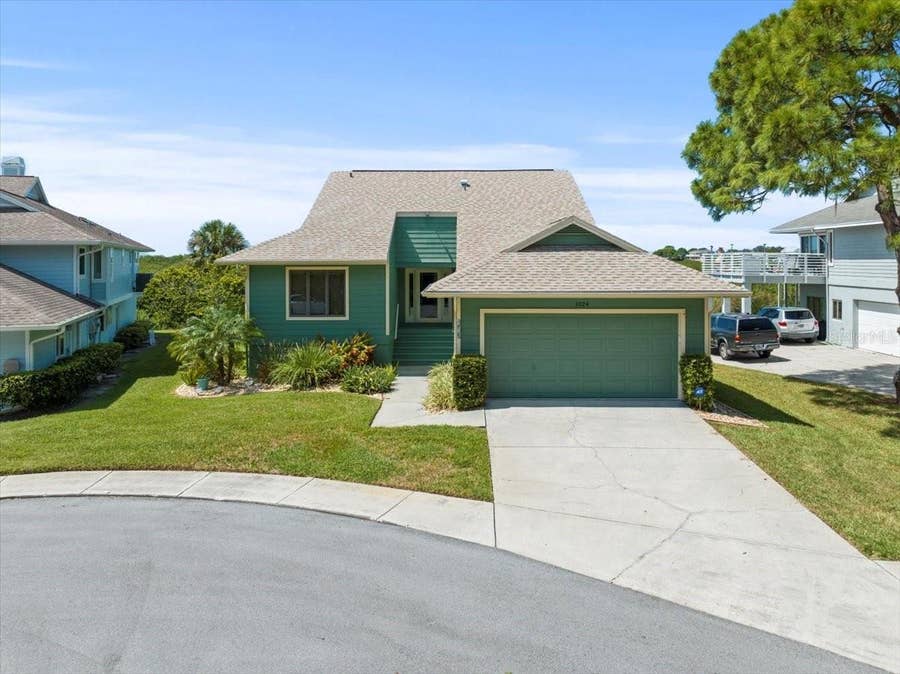 Property photo for 1024 MARSH VIEW LANE, Tarpon Springs, FL