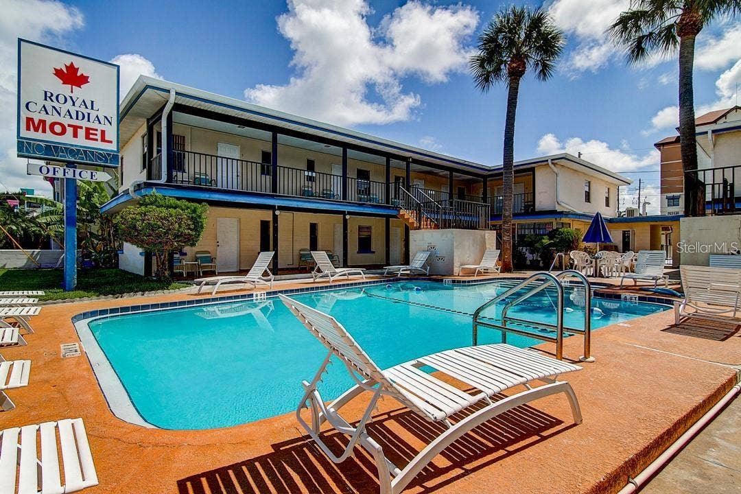 653 MANDALAY AVENUE, Clearwater, FL 33767 653 MANDALAY AVENUE, Clearwater, FL 33767