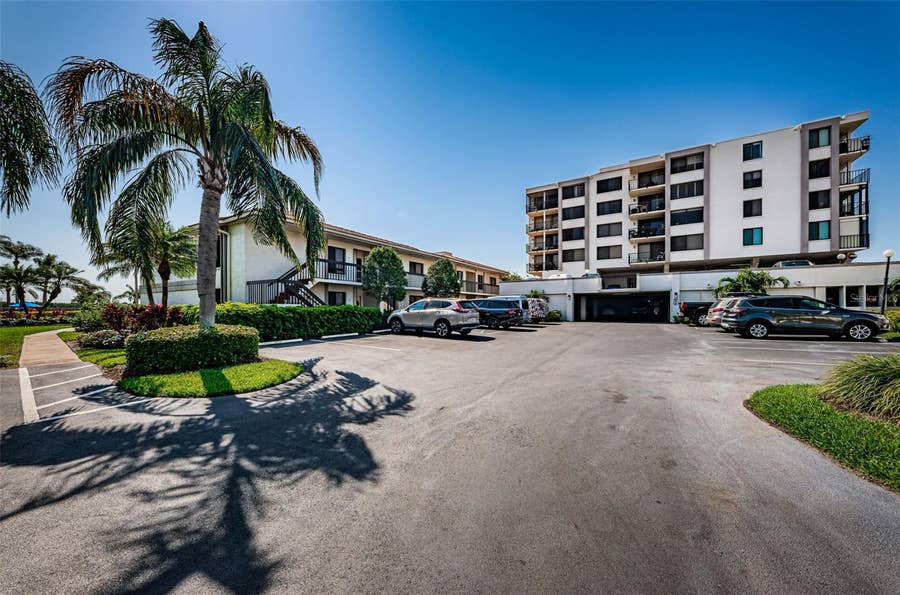 Property photo for 6295 BAHIA DEL MAR CIRCLE, #405, St Petersburg, FL