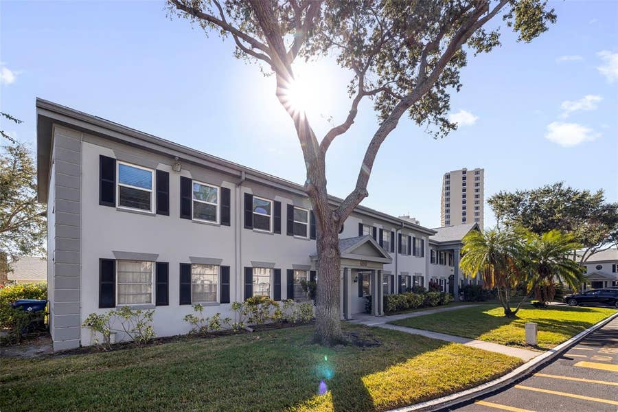 Property photo for 6950 AVENUE DES PALAIS, #1B, South Pasadena, FL