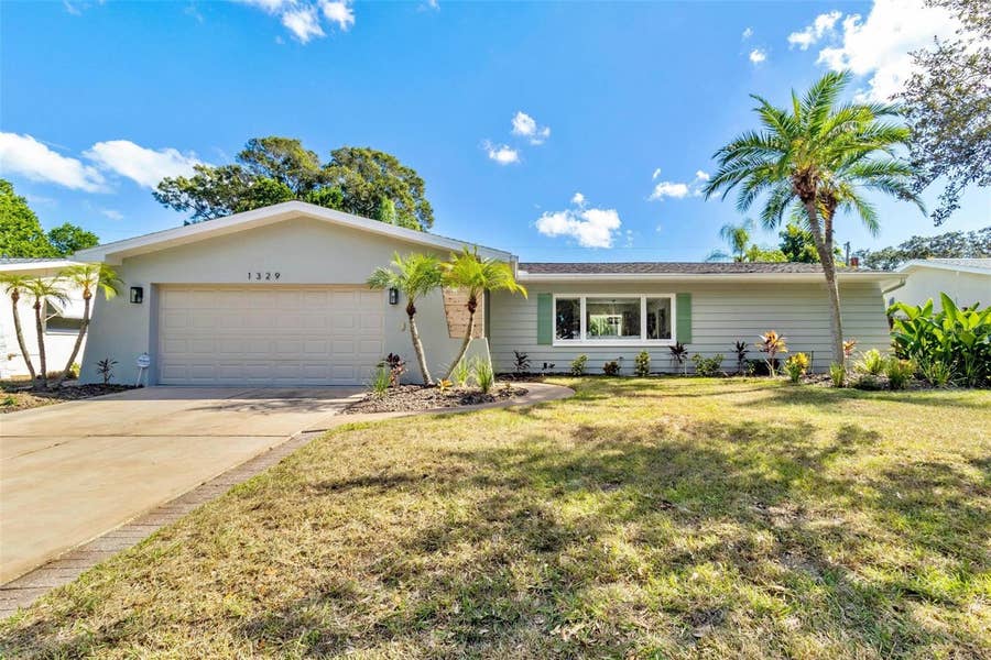 Property photo for 1329 WILLIAMS DRIVE, Clearwater, FL
