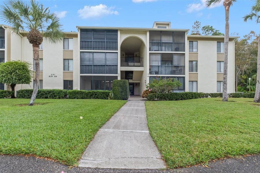 Property photo for 3101 LAKE PINE WAY, #E1, Tarpon Springs, FL