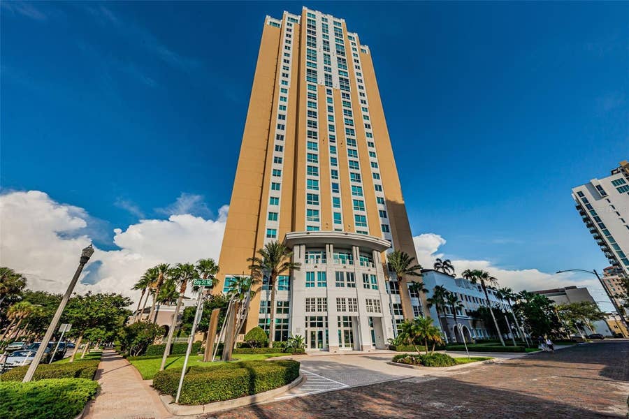 Property photo for 400 BEACH DRIVE NE, #2505, St Petersburg, FL