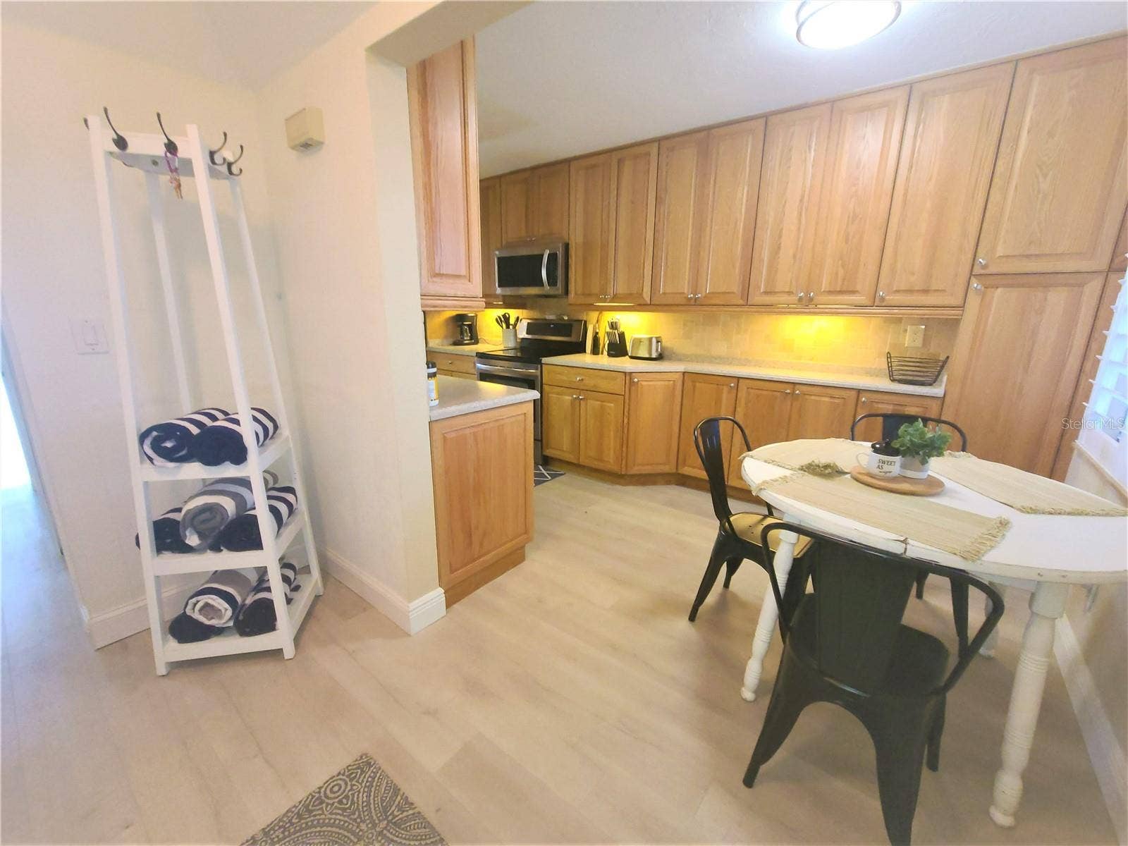 2900 GULF BOULEVARD, #204, Belleair Beach, FL 33786
