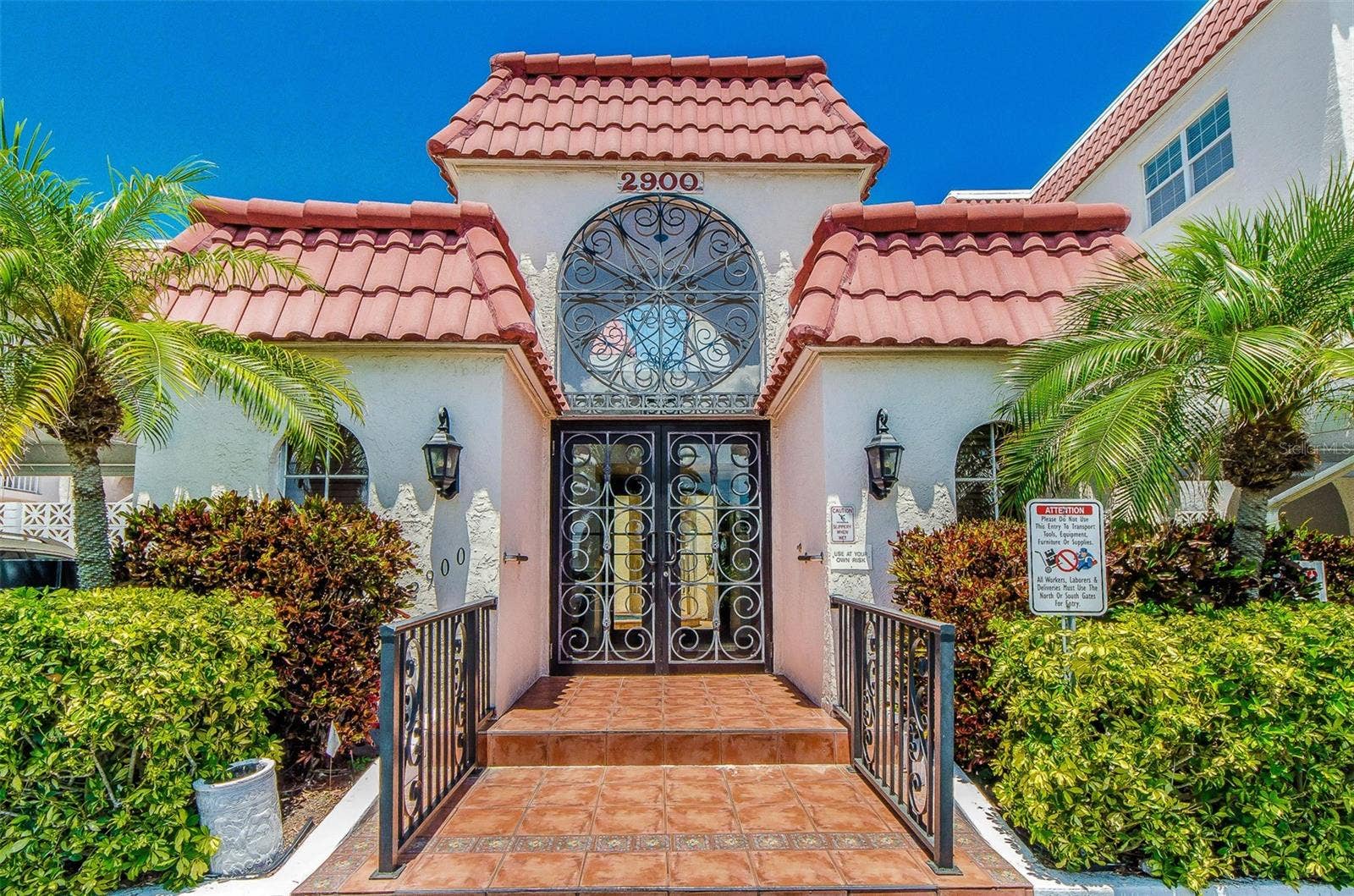 2900 GULF BOULEVARD, #204, Belleair Beach, FL 33786