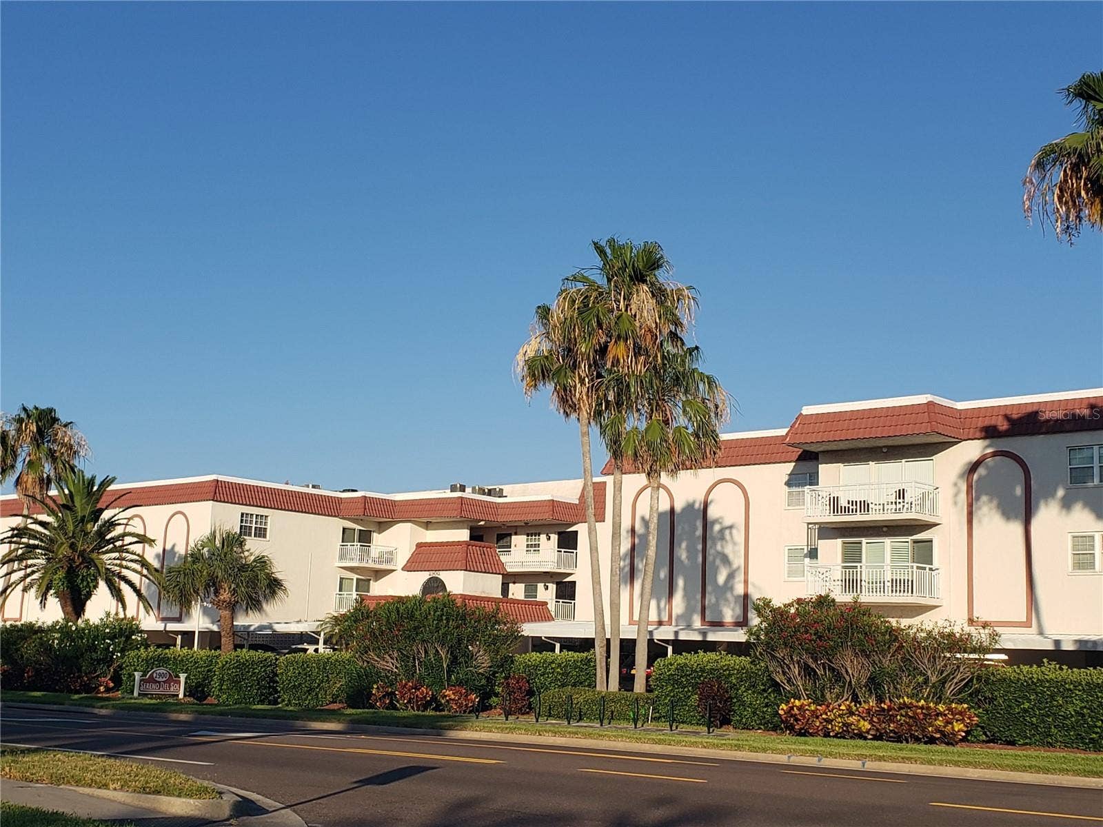 2900 GULF BOULEVARD, #204, Belleair Beach, FL 33786