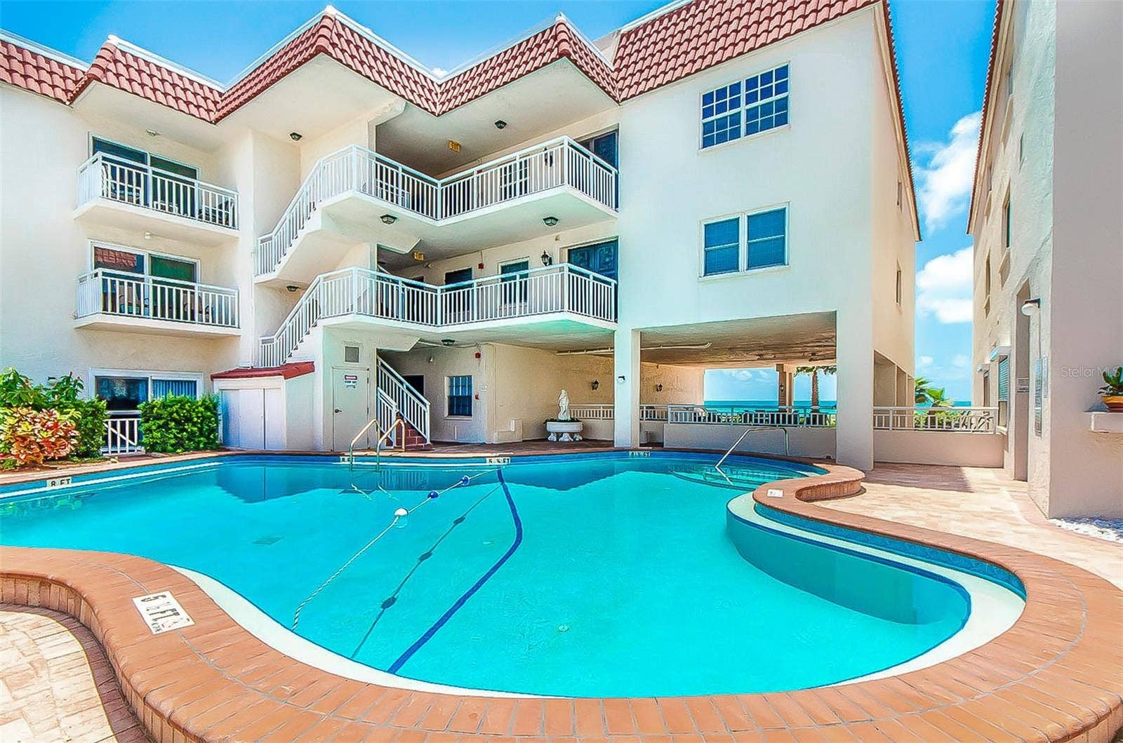 2900 GULF BOULEVARD, #204, Belleair Beach, FL 33786