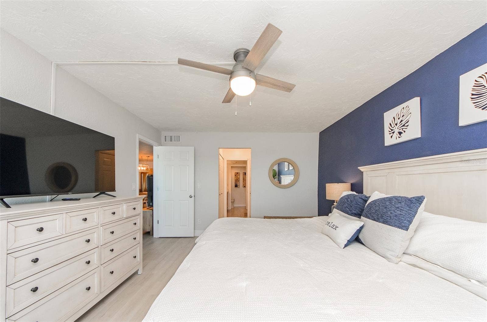 2900 GULF BOULEVARD, #204, Belleair Beach, FL 33786