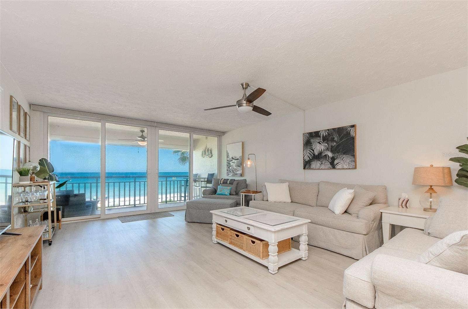 2900 GULF BOULEVARD, #204, Belleair Beach, FL 33786