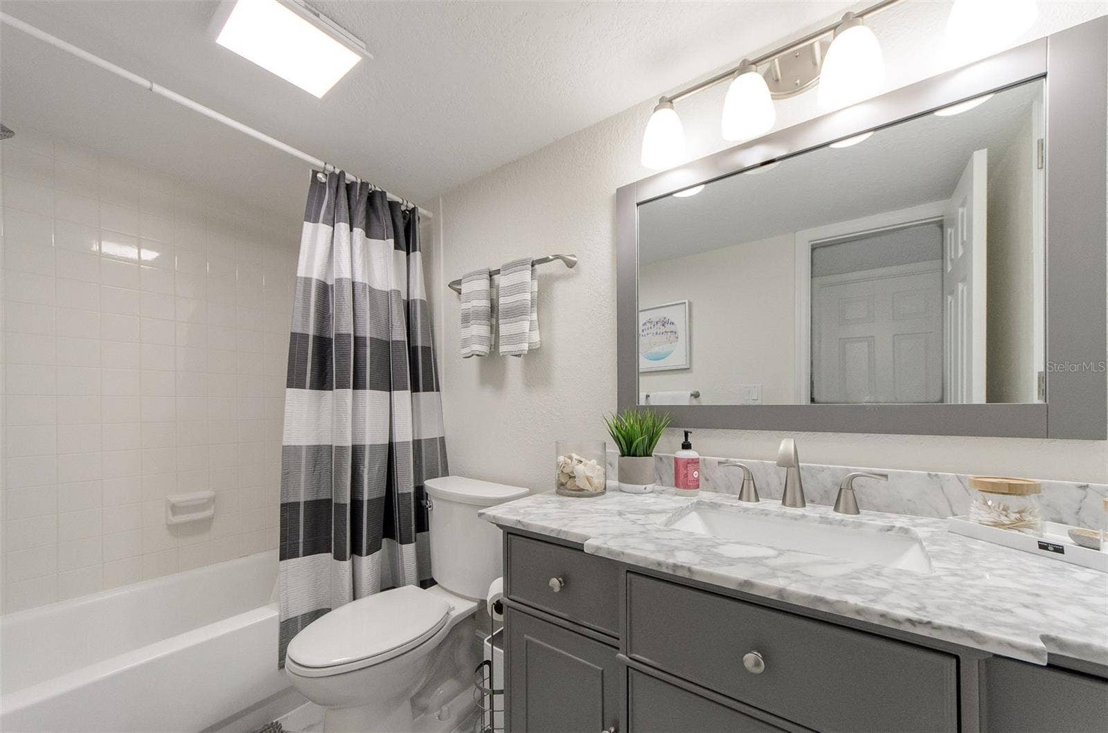 2900 GULF BOULEVARD, #204, Belleair Beach, FL 33786