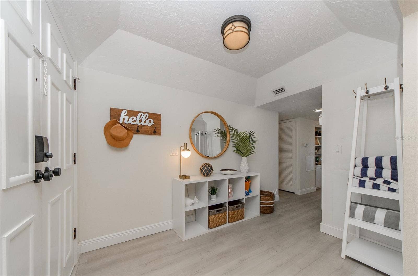 2900 GULF BOULEVARD, #204, Belleair Beach, FL 33786