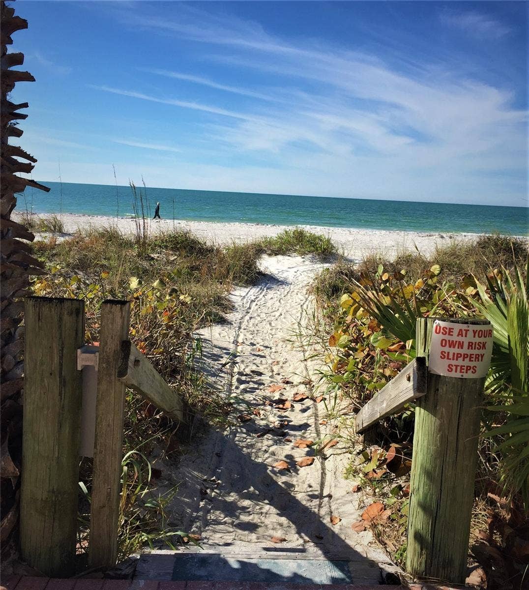 2900 GULF BOULEVARD, #204, Belleair Beach, FL 33786