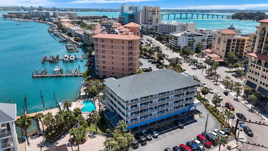 Property photo for 504 S GULFVIEW BOULEVARD, Clearwater, FL