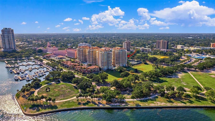 Property photo for 555 5TH AVENUE NE, #814, St Petersburg, FL