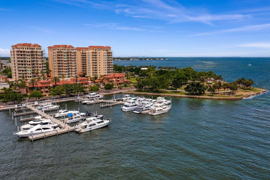 Property photo for 555 5TH AVENUE NE, #332, St Petersburg, FL