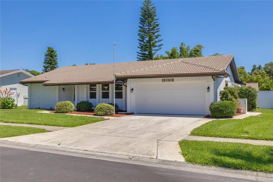 Property photo for 2030 KINGFISHER DRIVE, Palm Harbor, FL