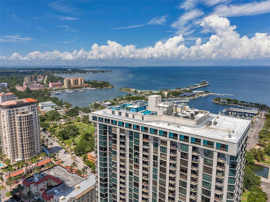 Property photo for 1 BEACH DRIVE SE, #1410, St Petersburg, FL