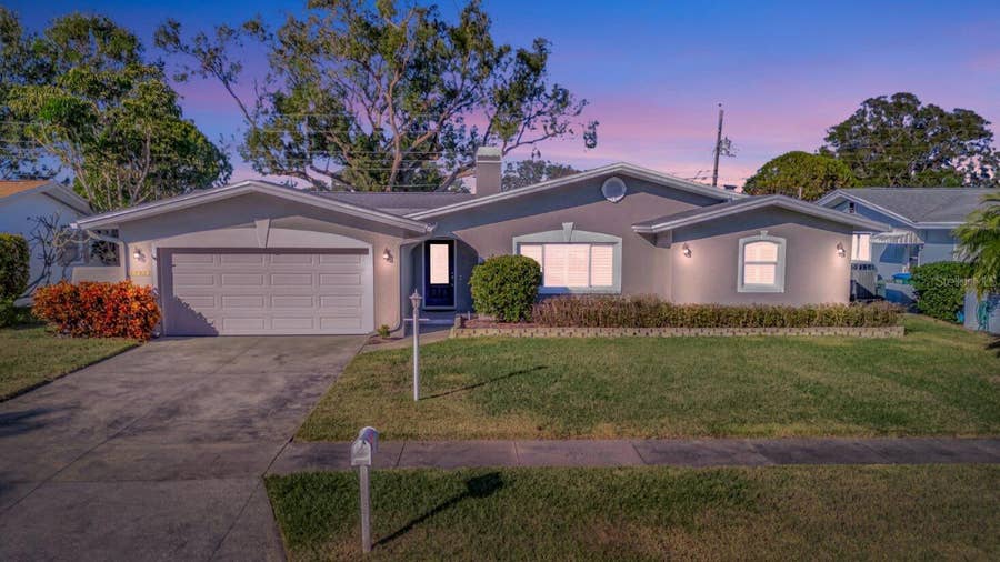 Property photo for 13923 WILDWOOD DRIVE, Largo, FL