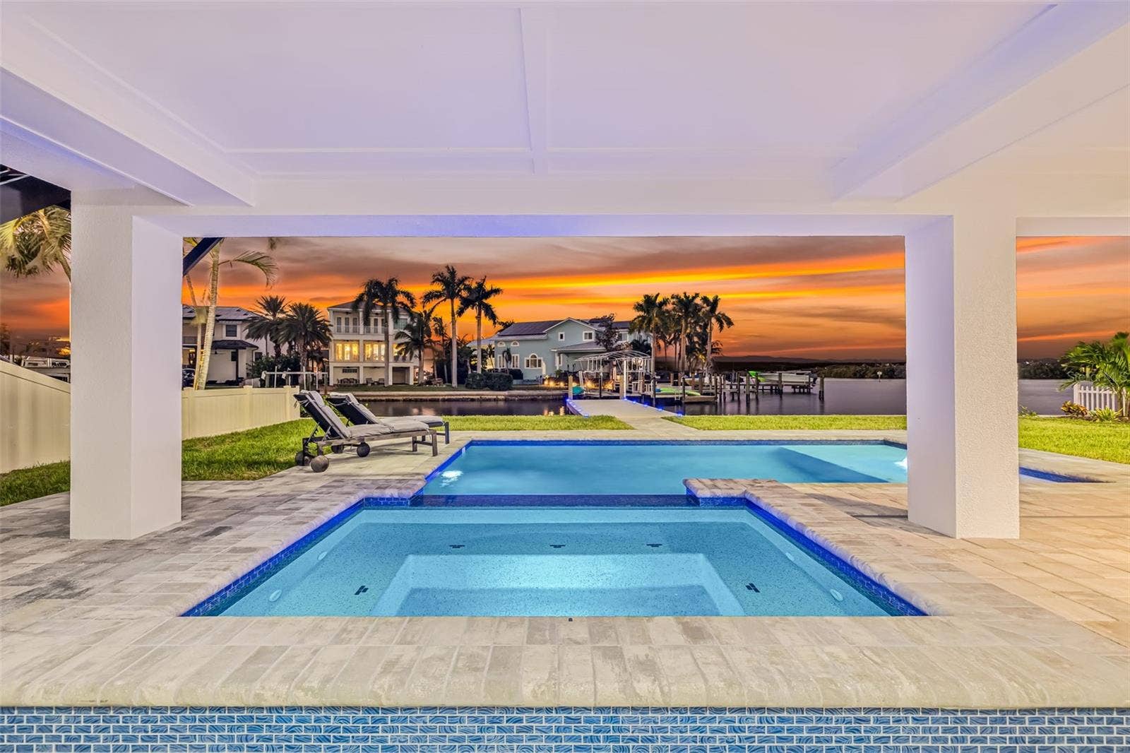 2121 BAYOU GRANDE BOULEVARD NE, St Petersburg, FL 33703 2121 BAYOU GRANDE BOULEVARD NE, St Petersburg, FL 33703