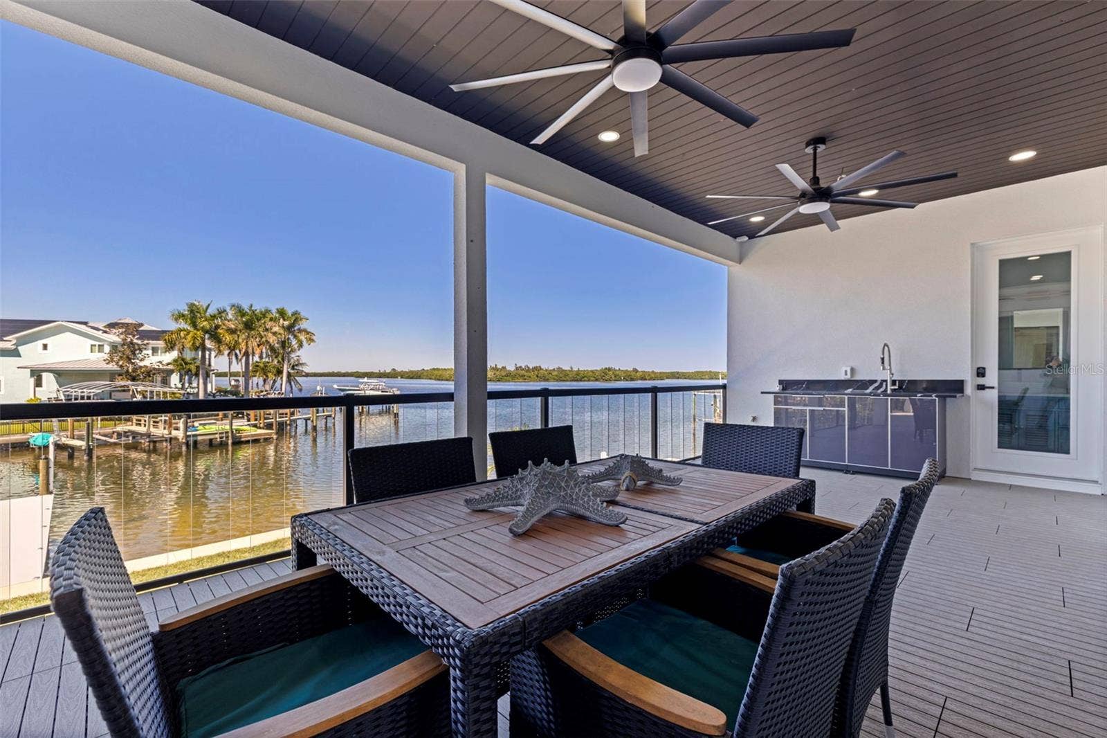 2121 BAYOU GRANDE BOULEVARD NE, St Petersburg, FL 33703 2121 BAYOU GRANDE BOULEVARD NE, St Petersburg, FL 33703