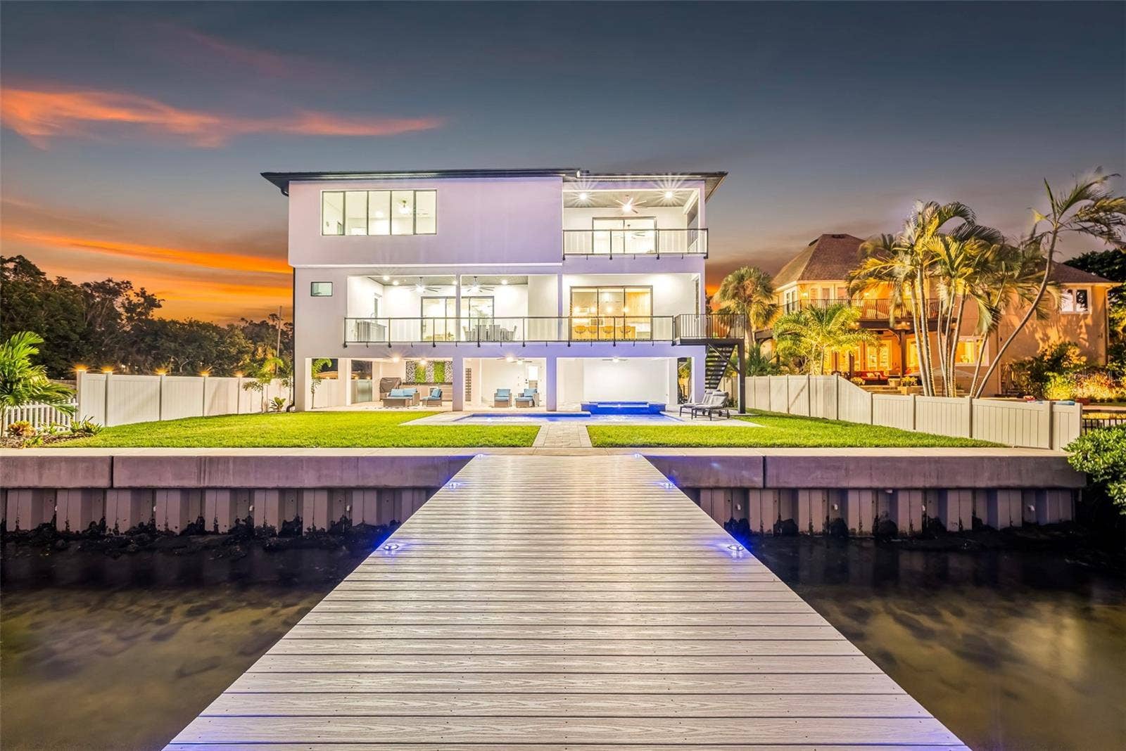 2121 BAYOU GRANDE BOULEVARD NE, St Petersburg, FL 33703 2121 BAYOU GRANDE BOULEVARD NE, St Petersburg, FL 33703