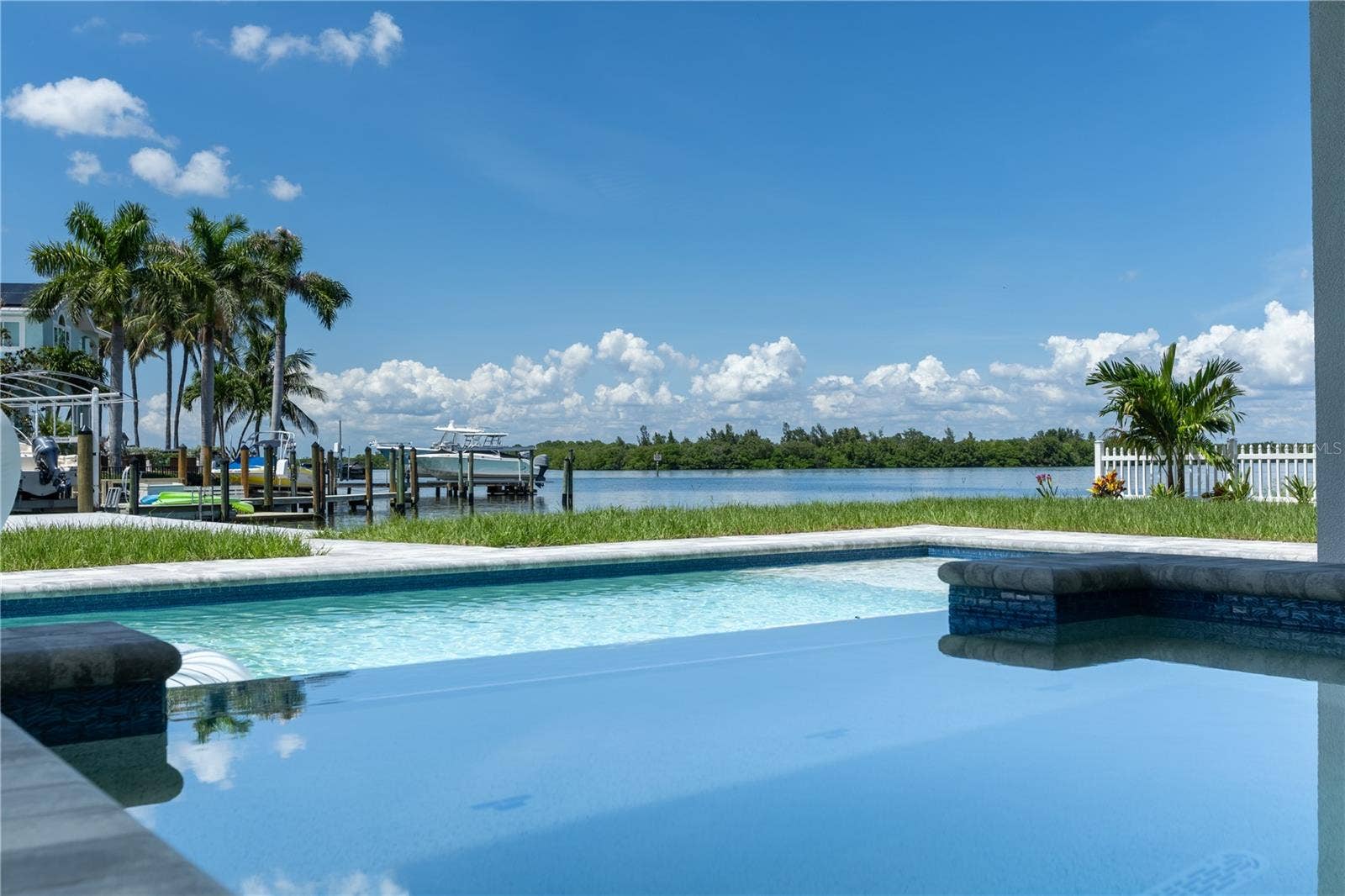 2121 BAYOU GRANDE BOULEVARD NE, St Petersburg, FL 33703 2121 BAYOU GRANDE BOULEVARD NE, St Petersburg, FL 33703